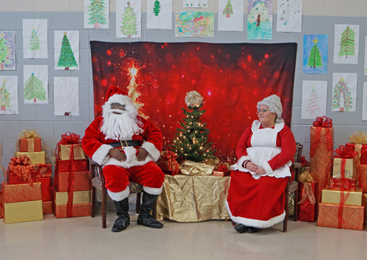 Patient Christmas Party in Multi-Purpose Room